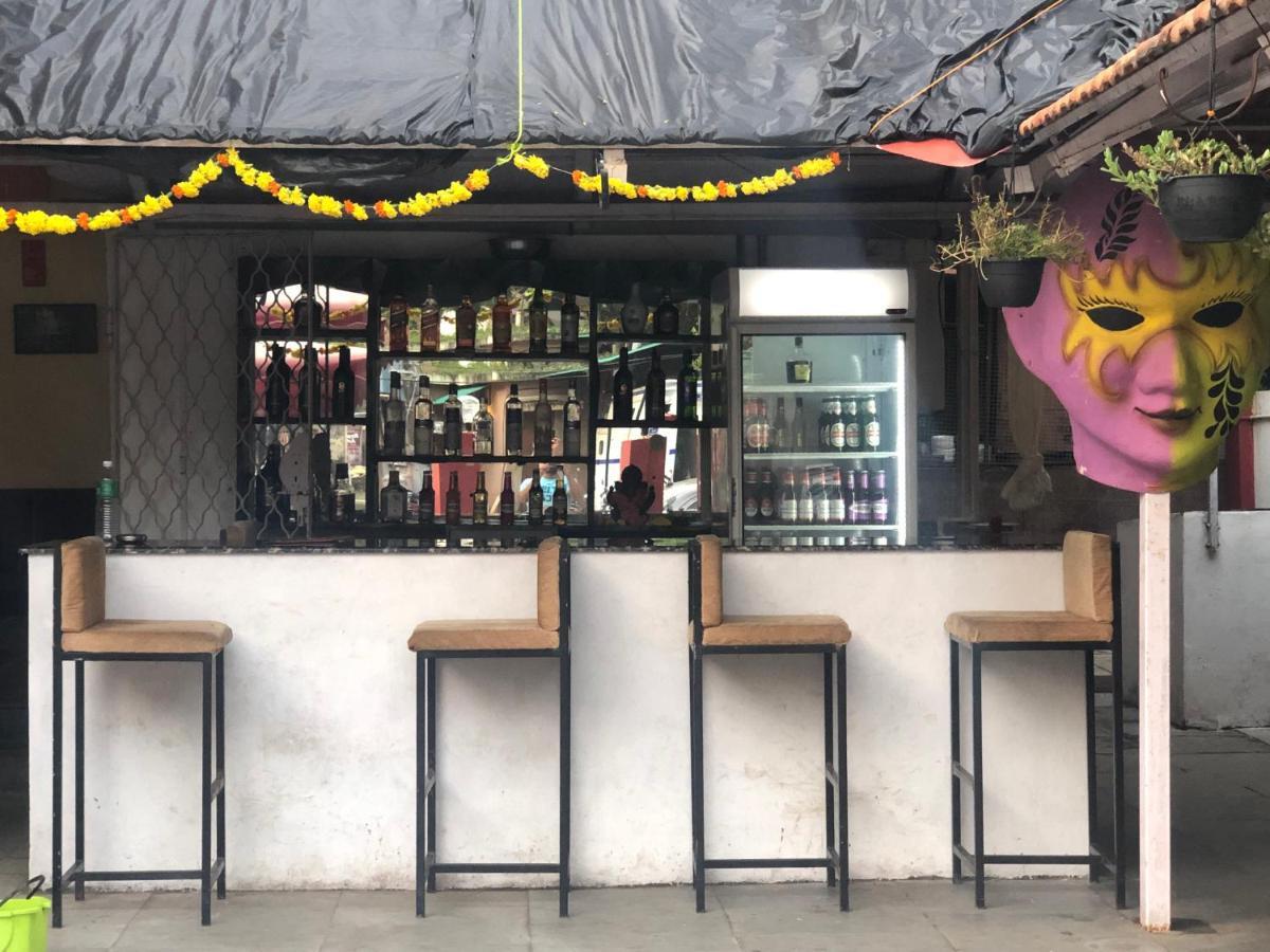 Big Daddy'S Inn Candolim Exterior foto
